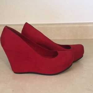 Red Suede Aldo Halik Platforms 8 New
